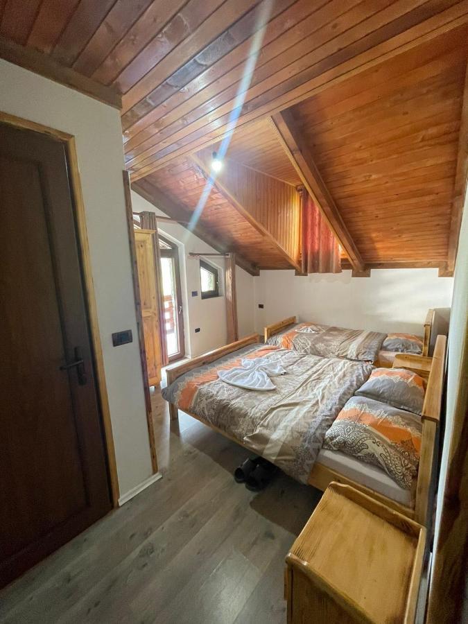 Natyra Balcony Hotel Valbone Exterior photo